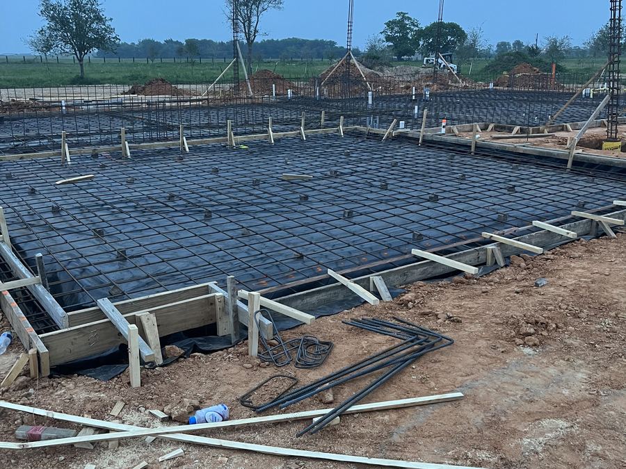 Commercial foundation with a tied rebar grid ready to pour